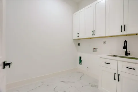 $6,900 | 6814 Hartland Street, Houston, TX 77055