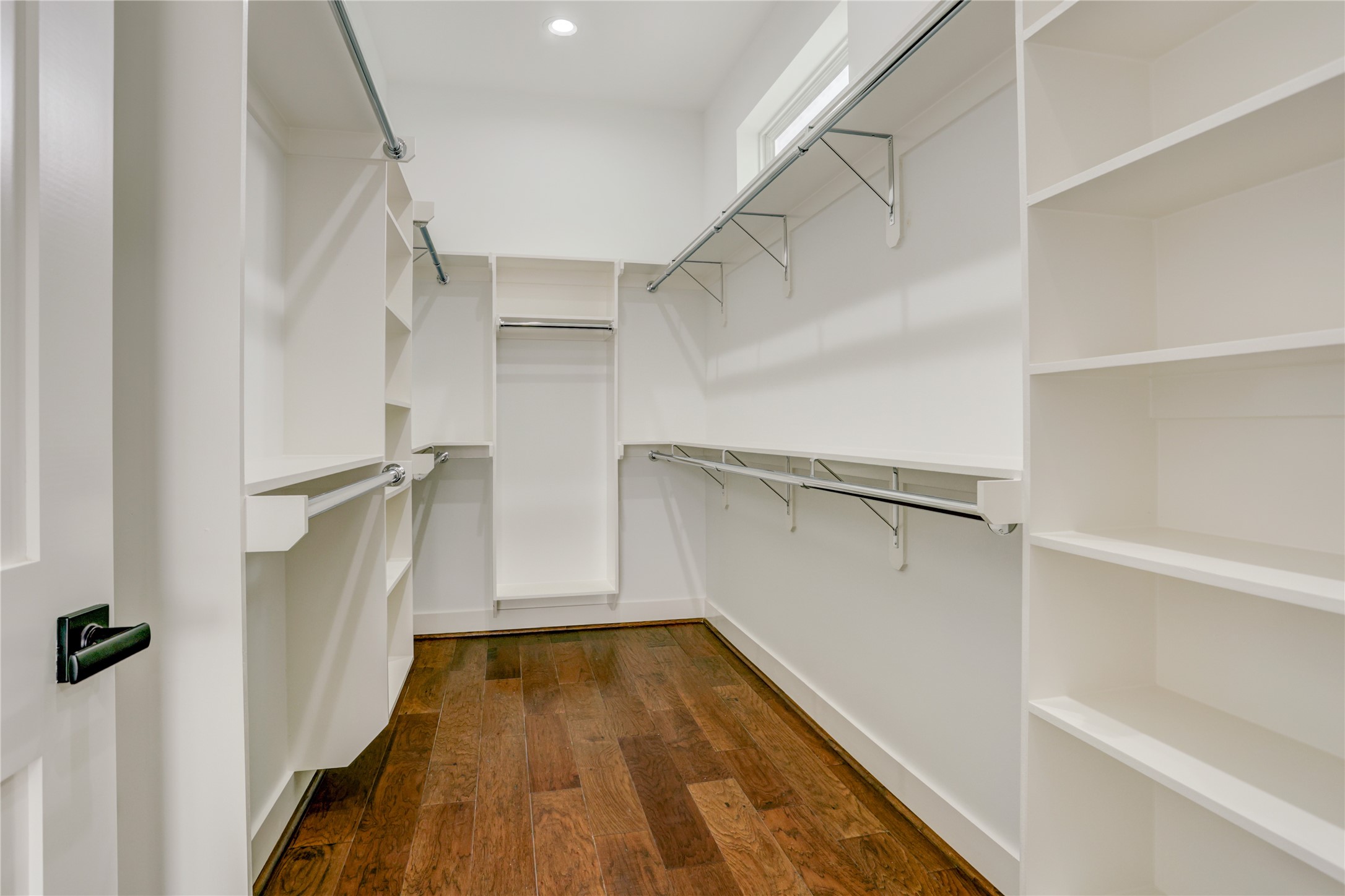 6814 Hartland Street Houston, TX 77055 - Photo 22 of 50 Guest Bedroom 2 Closet
Huge!