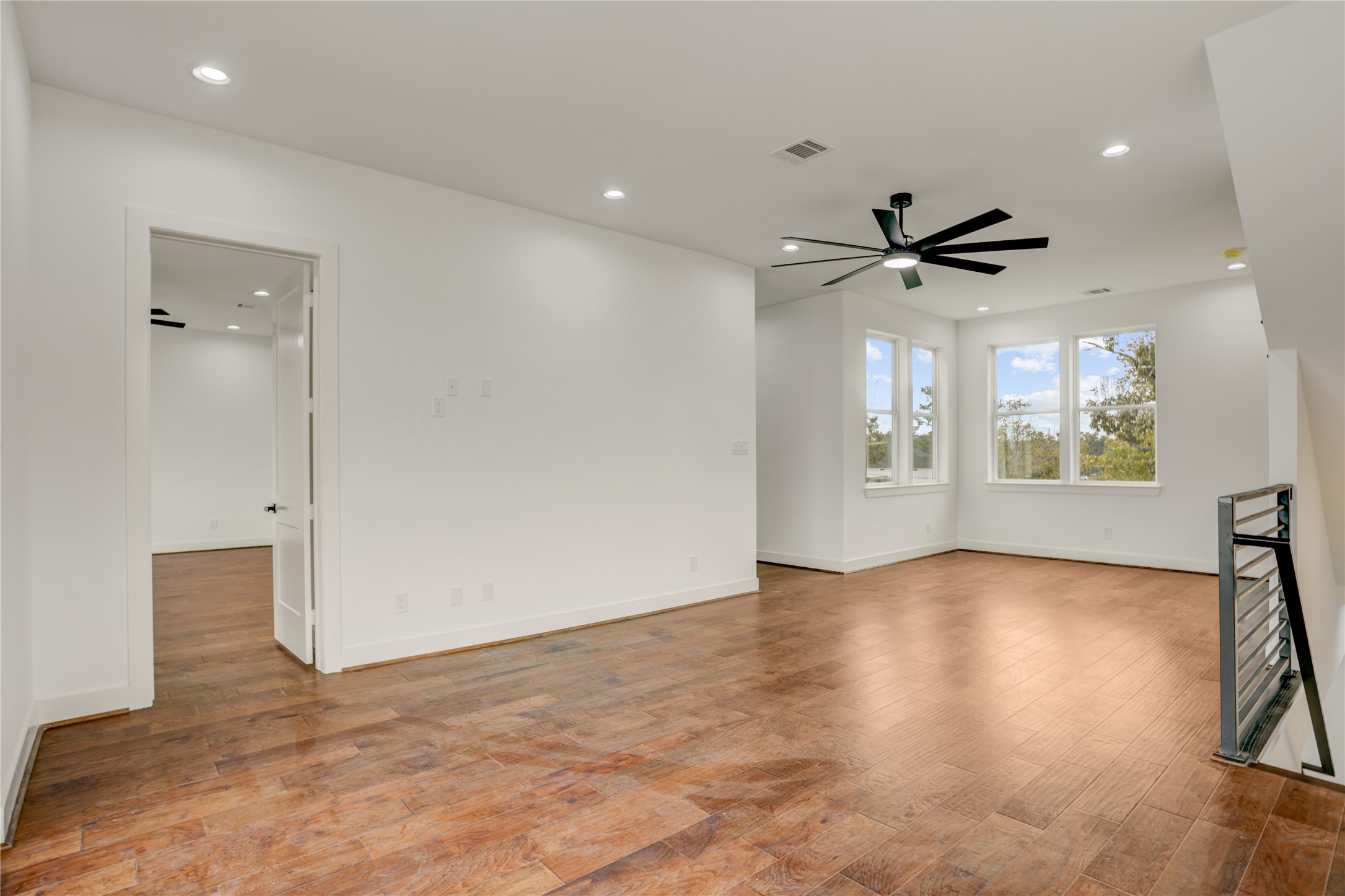 6814 Hartland Street Houston, TX 77055 - Photo 29 of 50 3rd floor media room -As Is