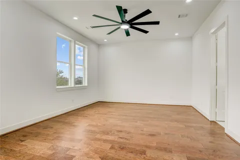 $6,900 | 6814 Hartland Street, Houston, TX 77055