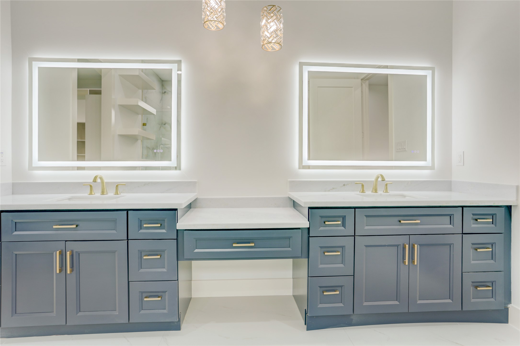 6814 Hartland Street Houston, TX 77055 - Photo 39 of 50 Primary bath