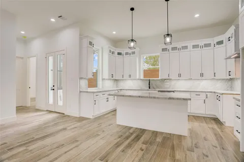 $6,900 | 6814 Hartland Street, Houston, TX 77055