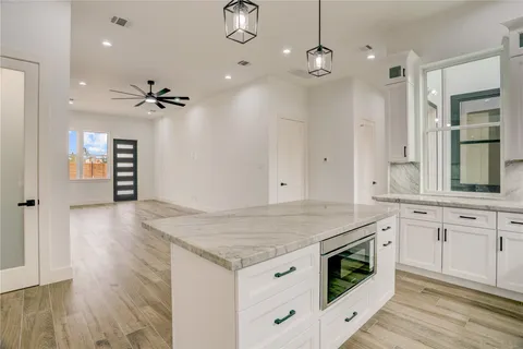 $6,900 | 6814 Hartland Street, Houston, TX 77055