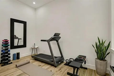 $6,900 | 6814 Hartland Street, Houston, TX 77055