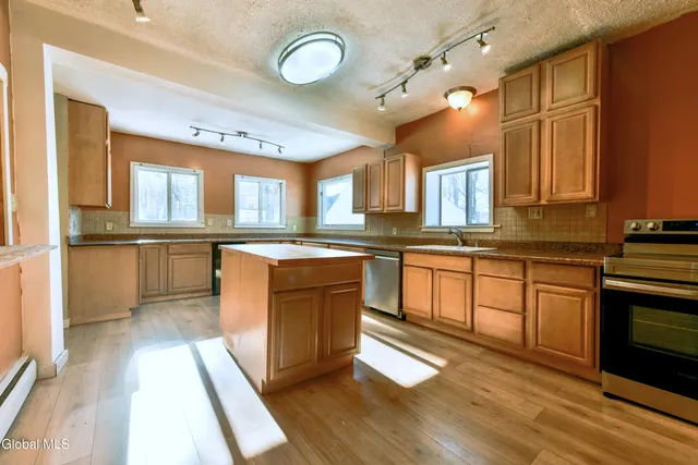 $269,000 | 209 Lake Avenue, Lake Luzerne, NY 12846