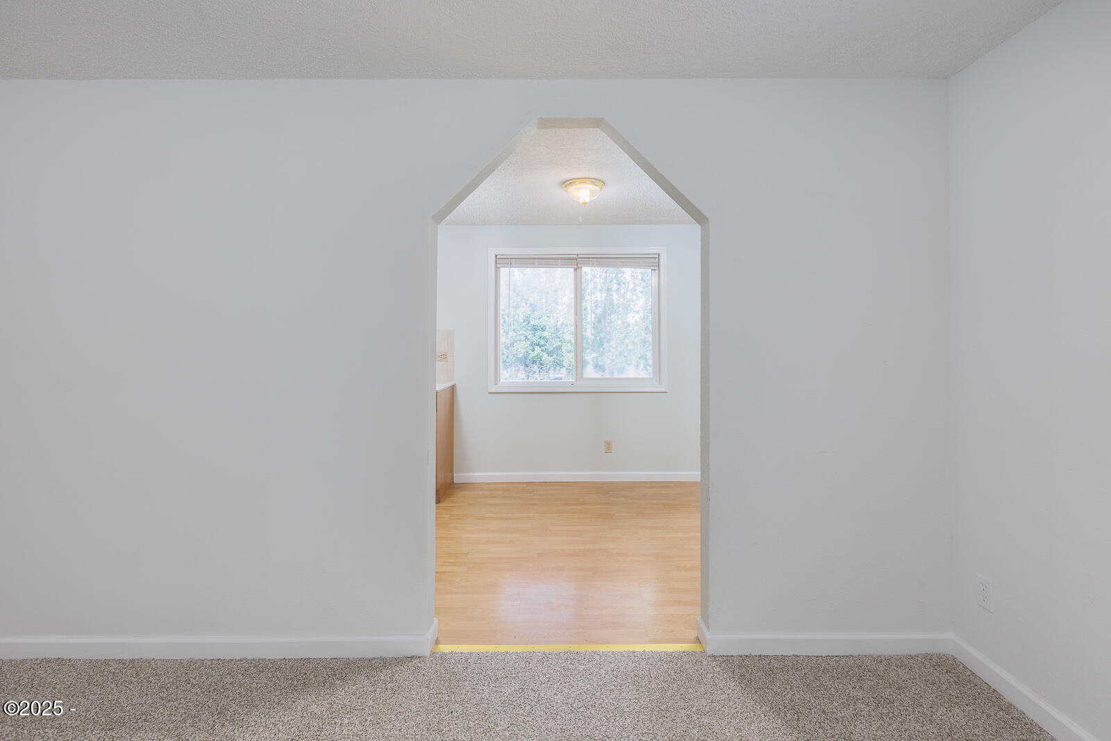 1651 Southeast Ammon Road Toledo, OR 97391 - Photo 12 of 36 -08