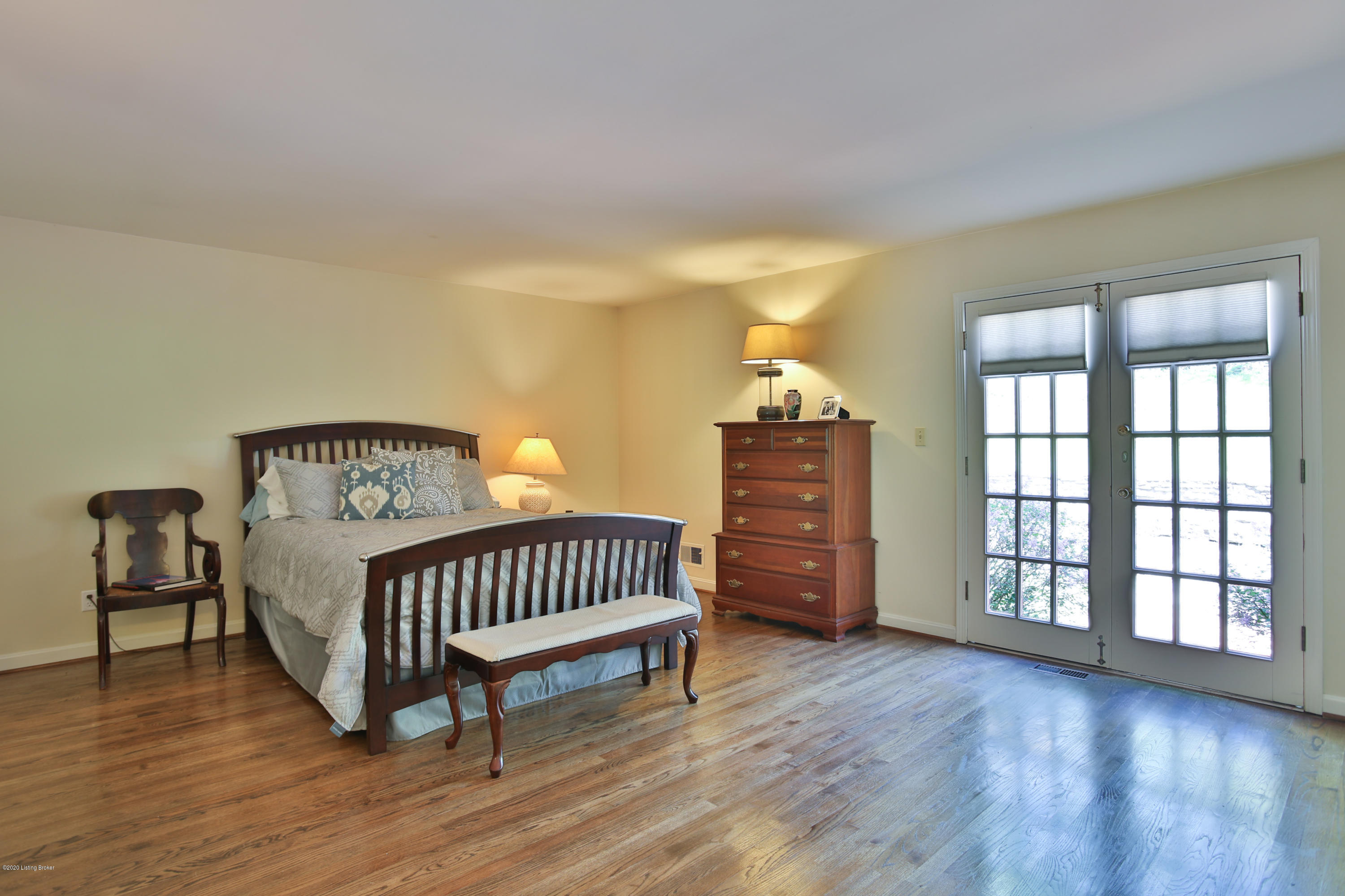 2401 Woodside Road Louisville, KY 40207 - Photo 12 of 21 2401 Woodside-24