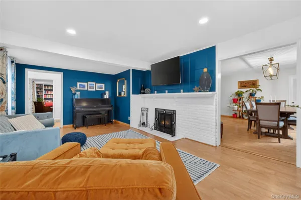 $4,200 | 22 Blossom Hill Drive, Marlboro, NY 12542