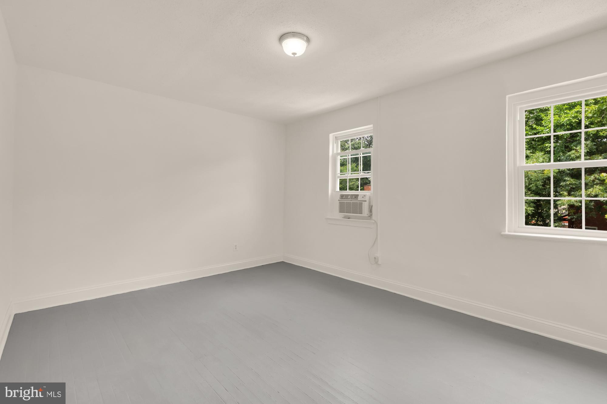 1105 16th Street Northeast Washington, DC 20002 - Photo 3 of 33
