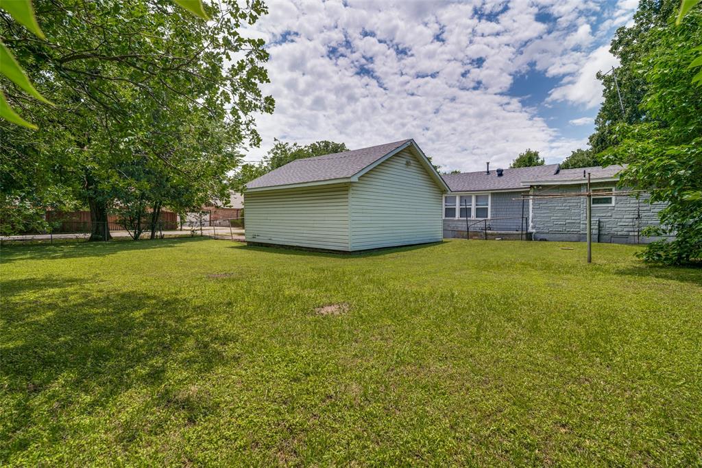 1026 South Sam Houston Road Mesquite, TX 75149 - Photo 7 of 39