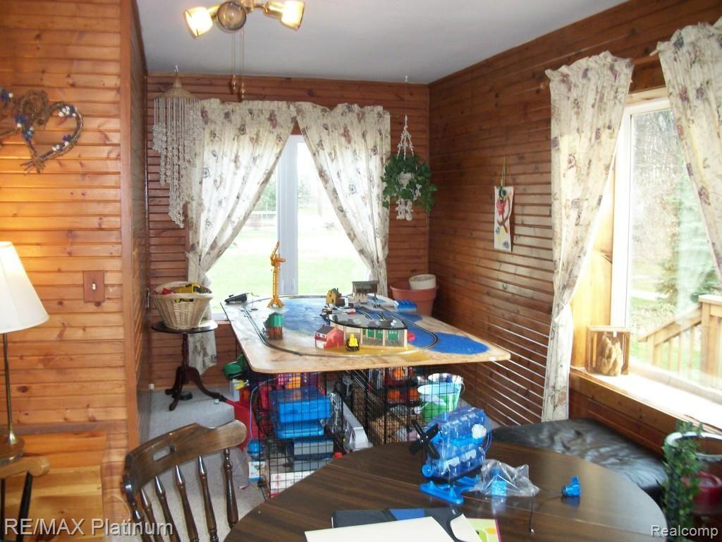 1312 Chilson Road Howell, MI 48843 - Photo 7 of 22 010.jpg