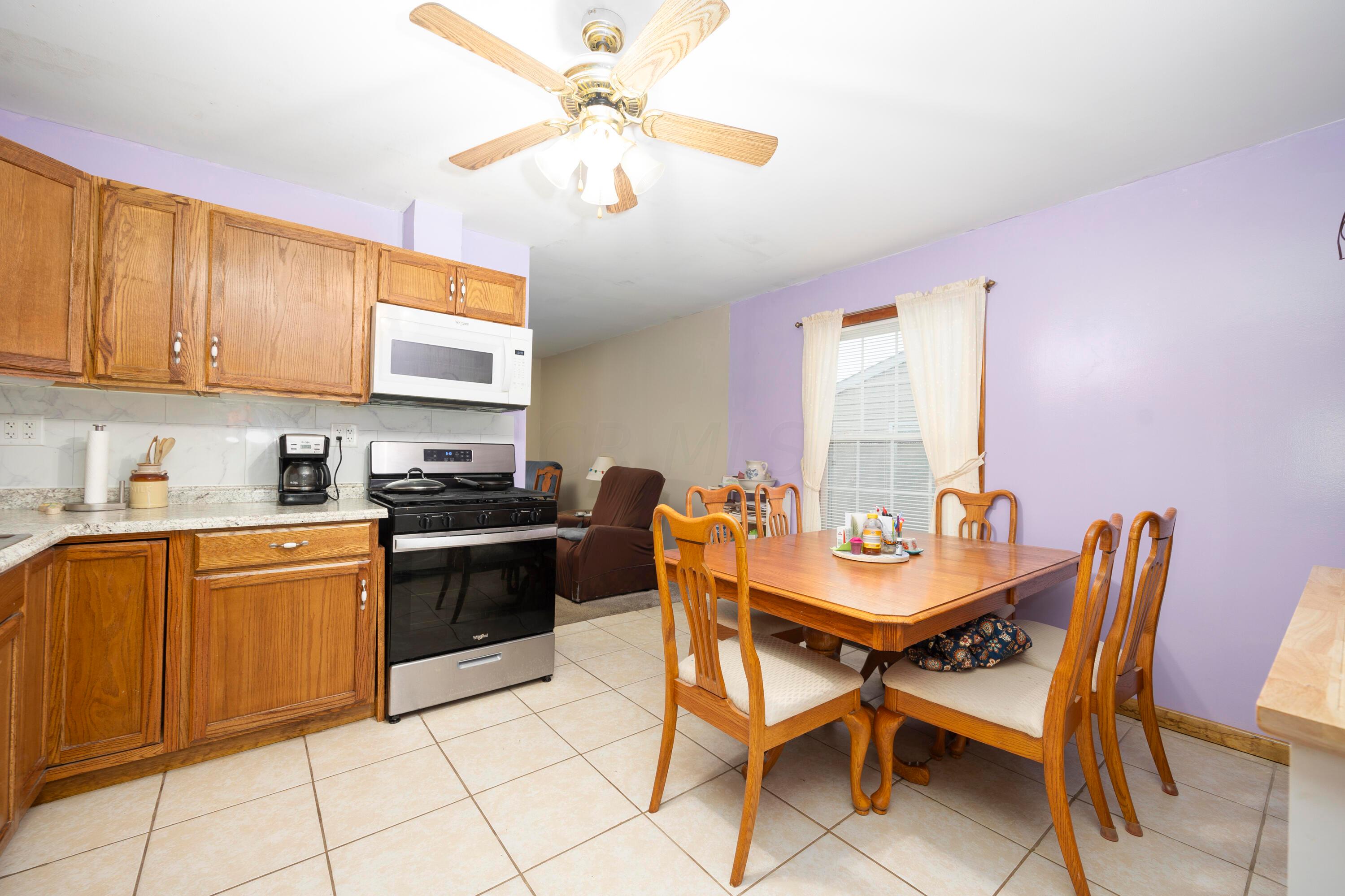 115 Phelps Road Columbus, OH 43207 - Photo 11 of 42 Kitchen