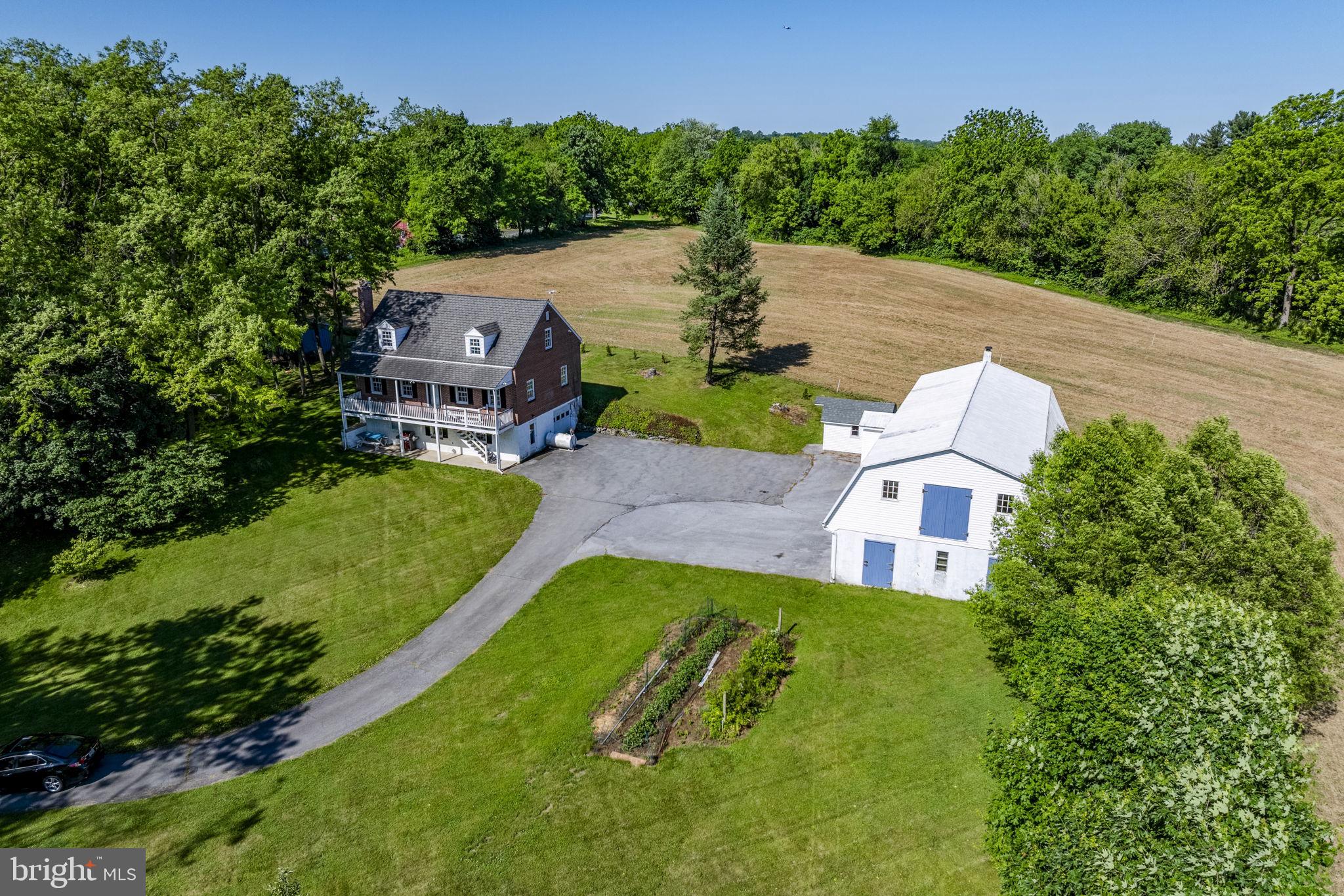 131 Pinetown Road Leola, PA 17540 - Photo 1 of 66