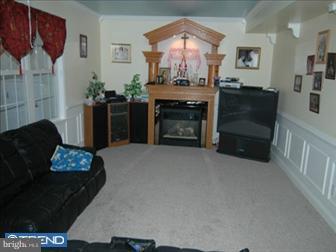 402 Martins Road Sinking Spring, PA 19608 - Photo 6 of 12 Family Room