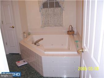 402 Martins Road Sinking Spring, PA 19608 - Photo 10 of 12