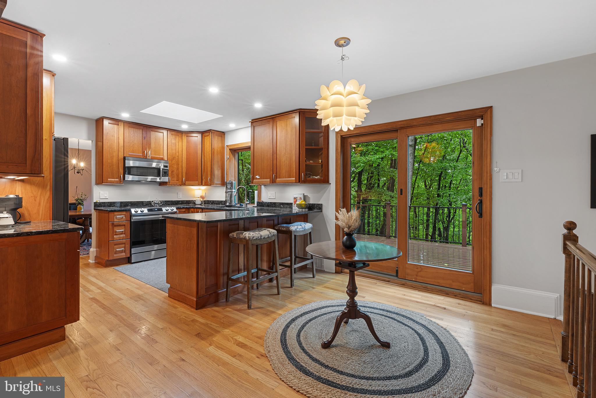 290 Danell Road Wayne, PA 19087 - Photo 11 of 42 eat-in area