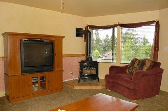 15817 North Inch Road Nine Mile Falls, WA 99026 - Photo 8 of 9