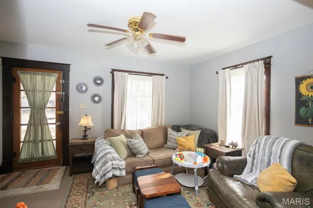 $90,000 | 101 Warren Street, Richland, MO 65556