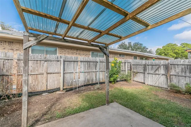 $1,495 | 5013 Geddes Avenue, Unit C, Fort Worth, TX 76107