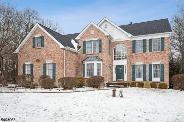 $899,000 | 4 Alpaugh Drive, Asbury, NJ 08802
