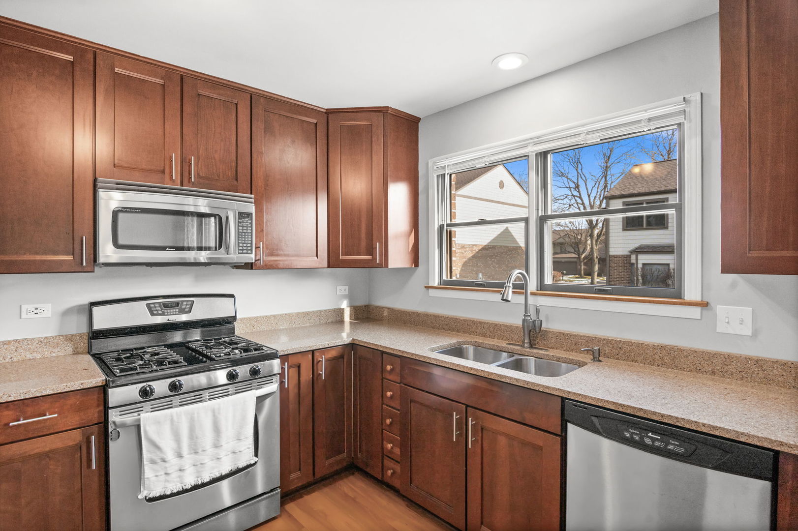 7S367 Augusta Lane Naperville, IL 60540 - Photo 14 of 42