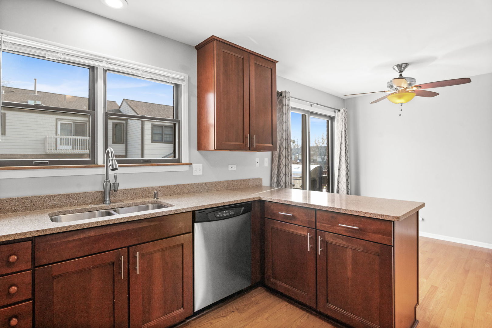 7S367 Augusta Lane Naperville, IL 60540 - Photo 16 of 42