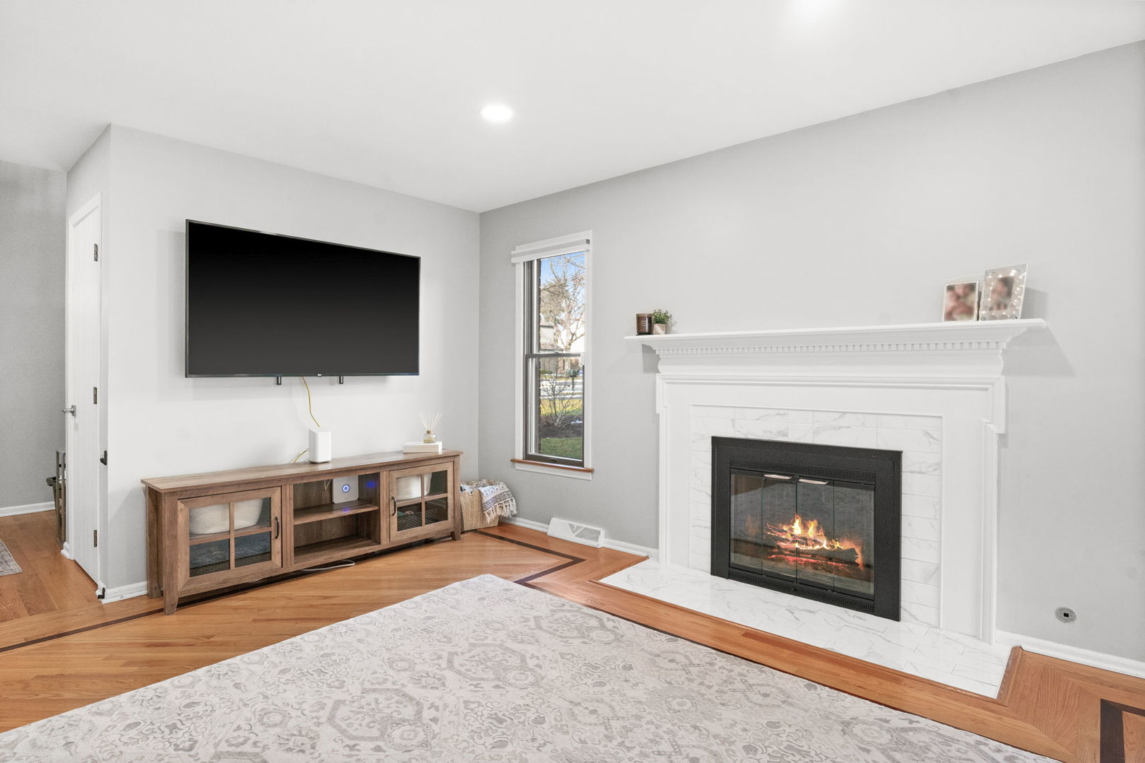 7S367 Augusta Lane Naperville, IL 60540 - Photo 7 of 42