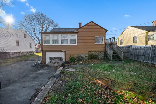 $207,000 | 204 Bouley Avenue, Waterbury, CT 06705