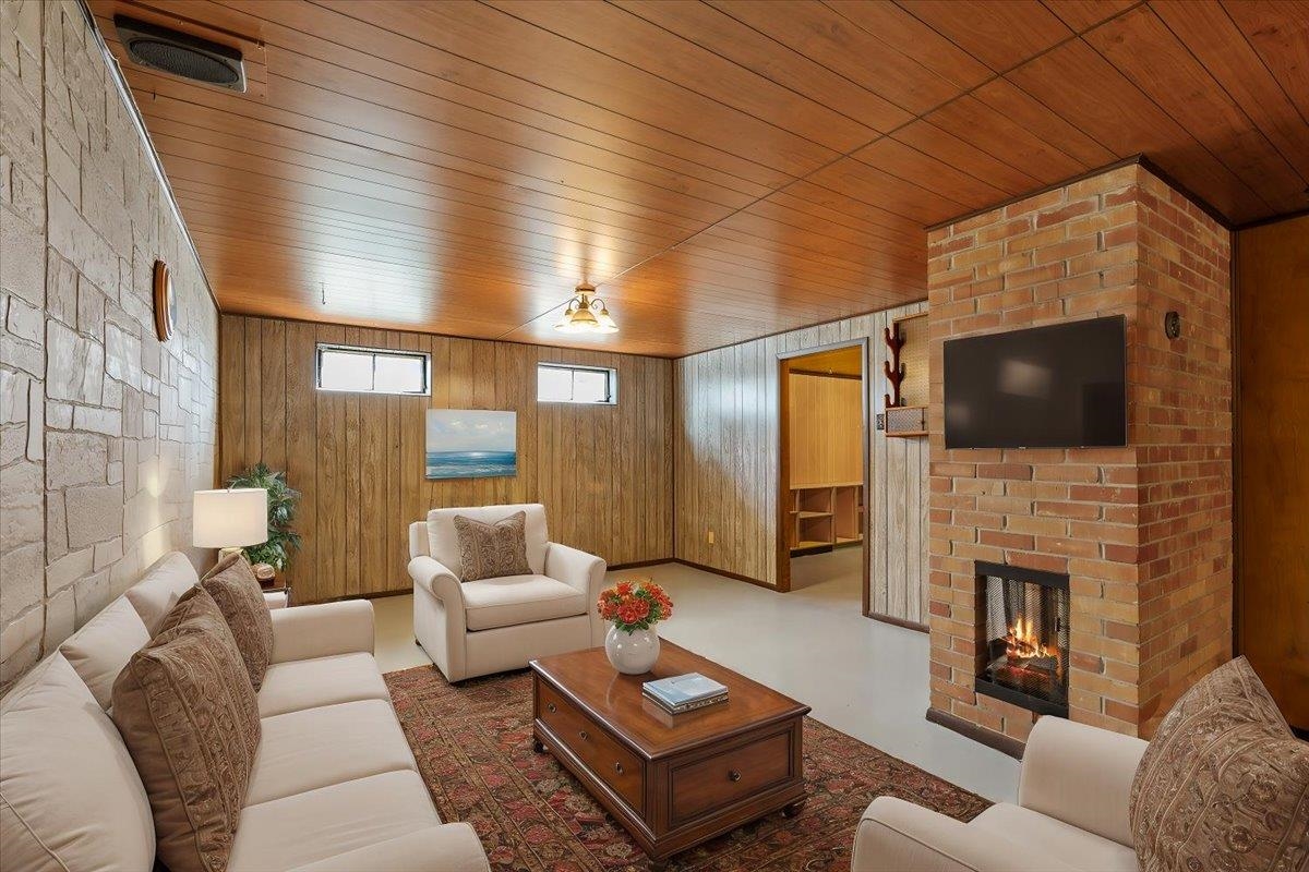 8017 North Hughes Drive Spokane, WA 99208 - Photo 24 of 36