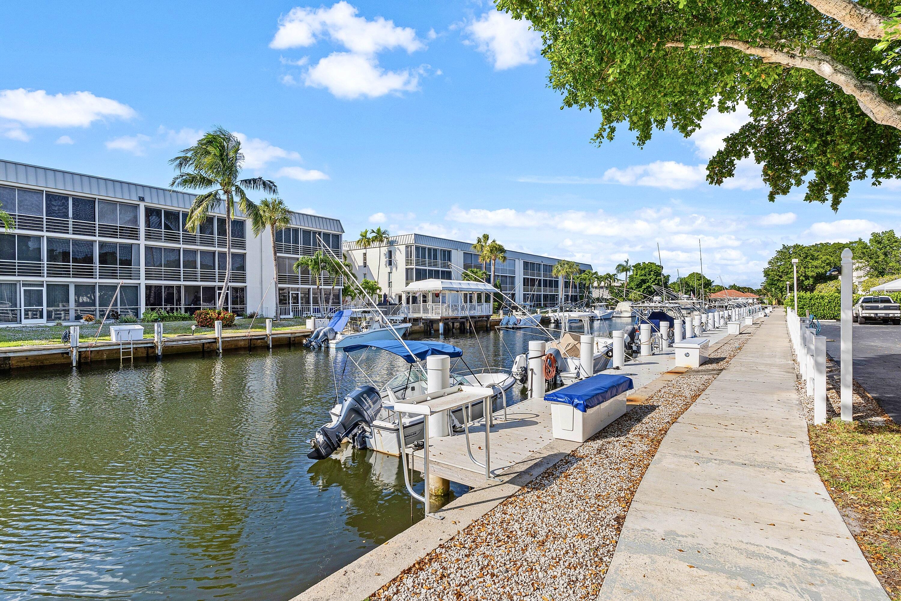 765 Jeffery Street, Unit 1203 Boca Raton, FL 33487 - Photo 28 of 31 Canal & Dockage. Your Backyard.