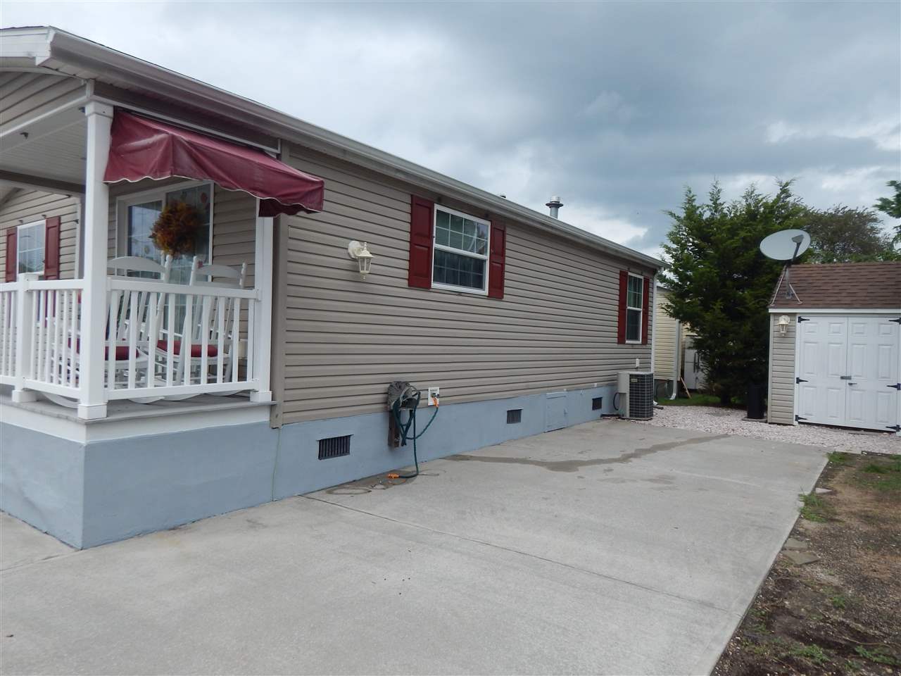 747 Meadowview Road Erma, NJ 08204 - Photo 3 of 13 Gallery Image 3