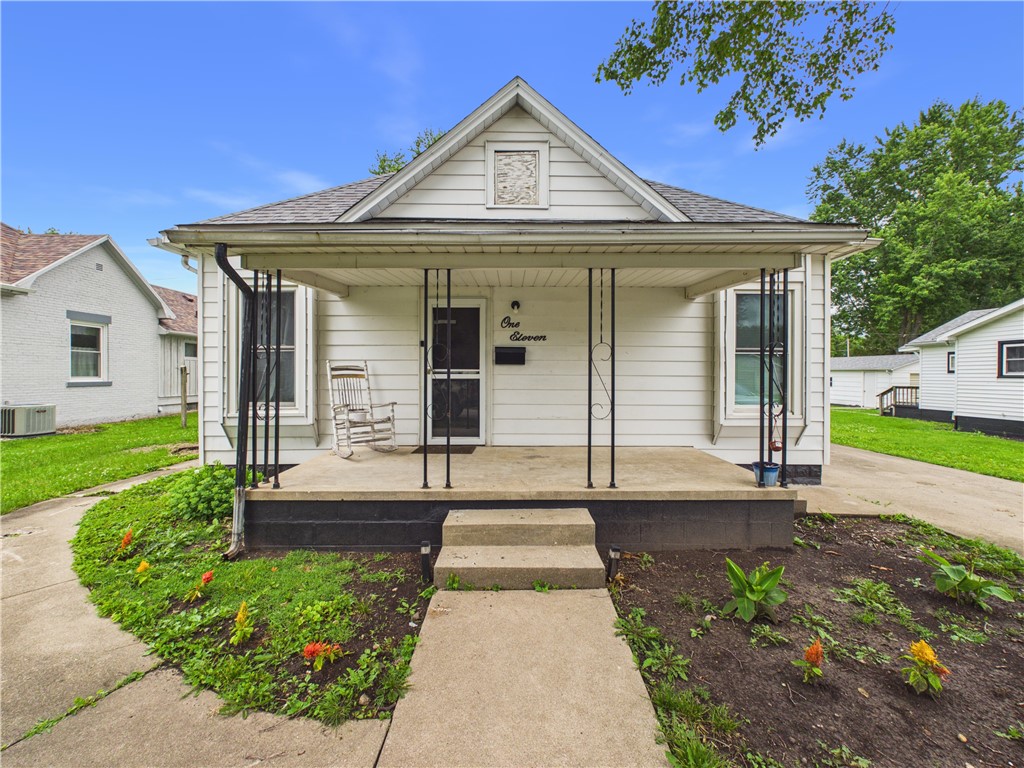 111 East 9th Street Georgetown, IL 61846 - Photo 1 of 14