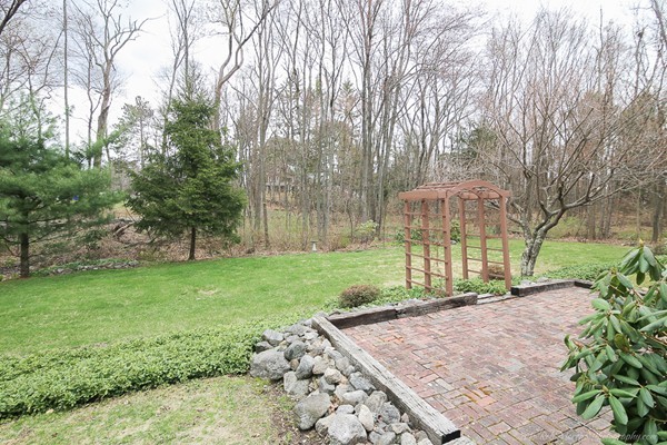 28 Karlton Circle Andover, MA 01810 - Photo 25 of 30