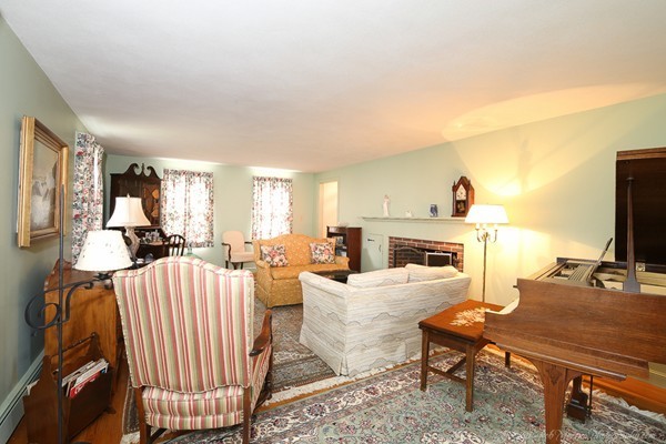 28 Karlton Circle Andover, MA 01810 - Photo 3 of 30