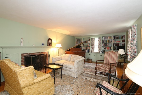 28 Karlton Circle Andover, MA 01810 - Photo 4 of 30