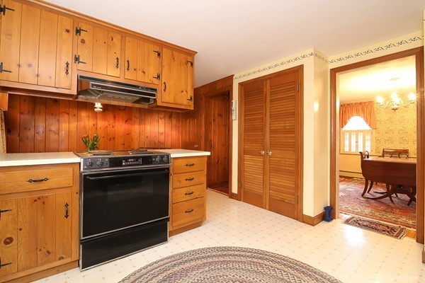 28 Karlton Circle Andover, MA 01810 - Photo 9 of 30