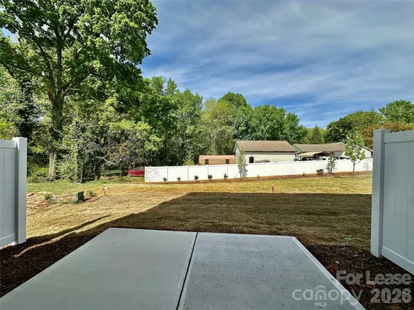 $2,000 | 8038 Sinnet Place, Charlotte, NC 28269