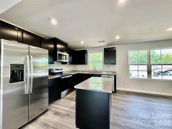 $2,000 | 8038 Sinnet Place, Charlotte, NC 28269