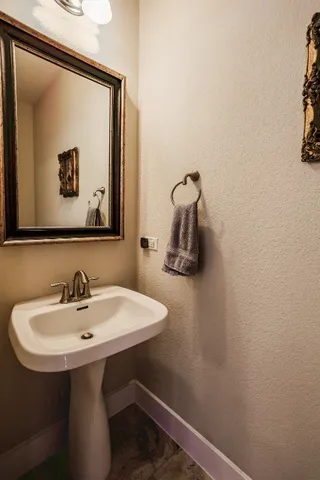 $675,000 | 11913 Natures Bend, Austin, TX 78753