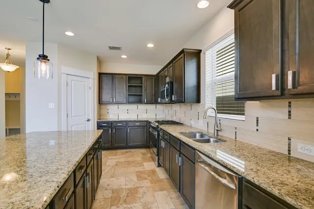 $660,000 | 11913 Natures Bend, Austin, TX 78753