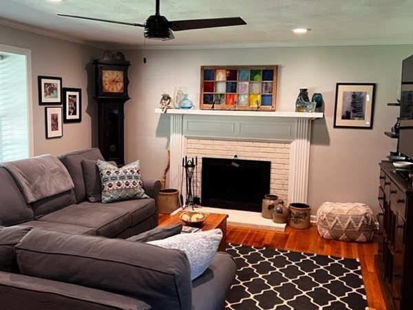23 Eastview Road Hopkinton, MA 01748 - Photo 7 of 19 Gallery Image 7