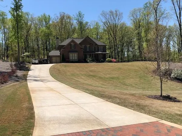 $6,000 | 1765 Horsham Trail, Alpharetta, GA 30004
