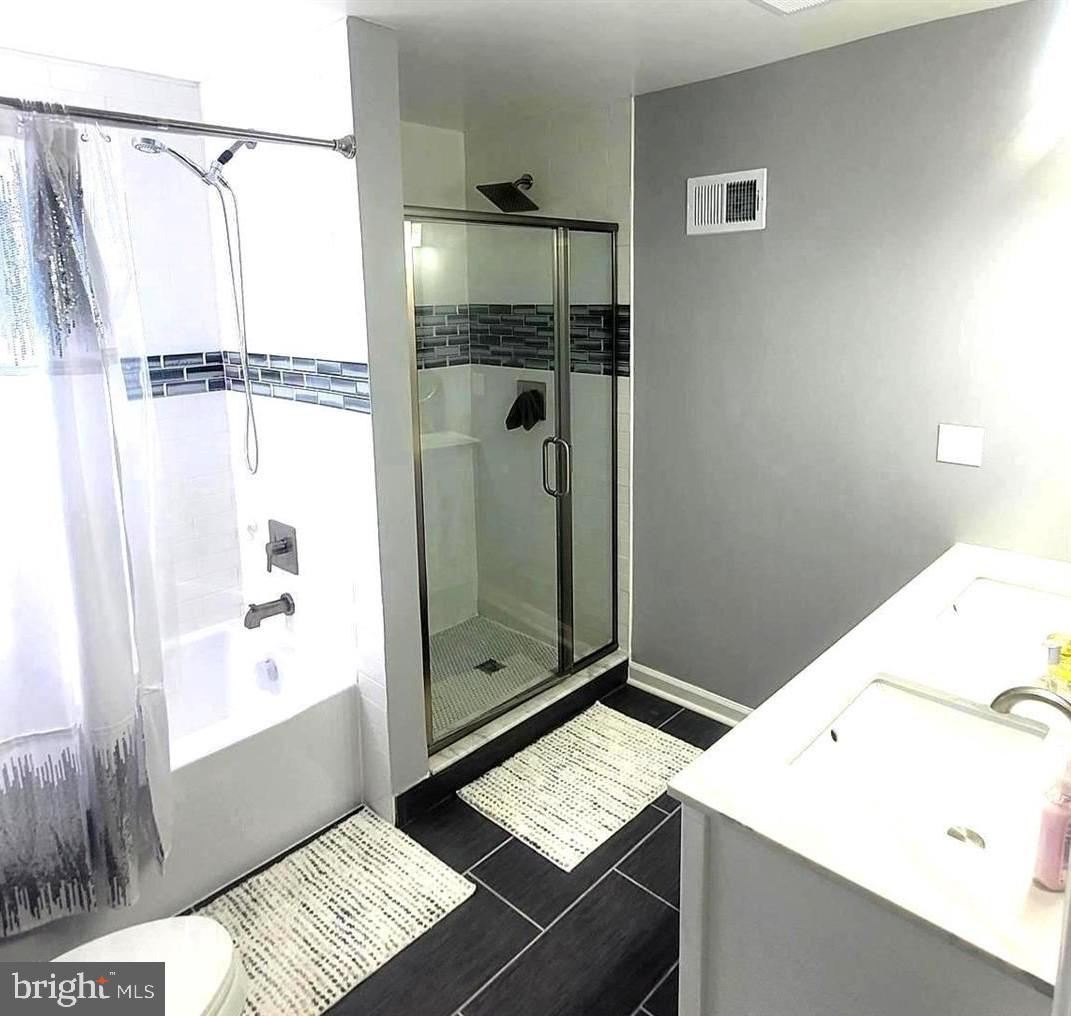 1935 Church Road Baltimore, MD 21222 - Photo 8 of 12 Upper level primary bath