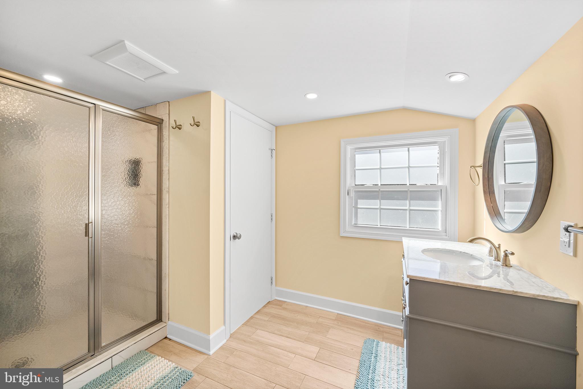 304 Conshohocken State Road Narberth, PA 19072 - Photo 27 of 44 Second Floor hall bathroom