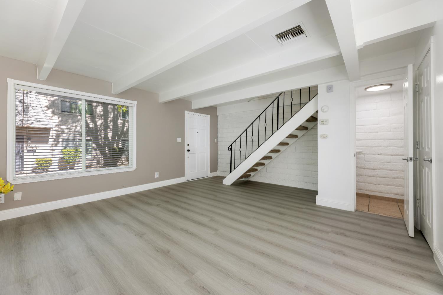 864 Rutledge Drive Lodi, CA 95242 - Photo 9 of 23