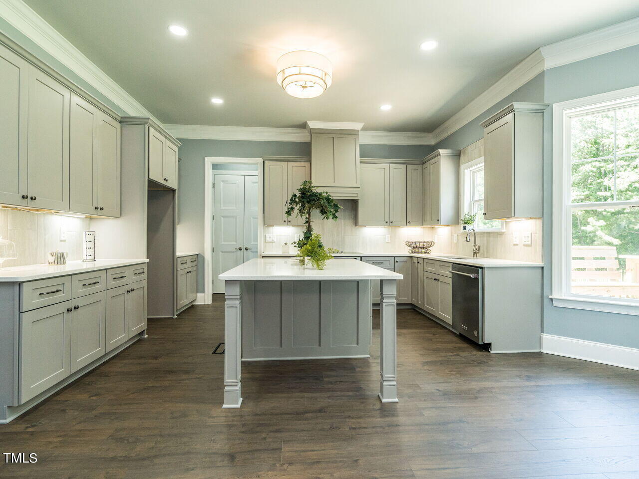 254 Batten Hl Lane Selma, NC 27576 - Photo 11 of 36 049-1280x960-kitchen