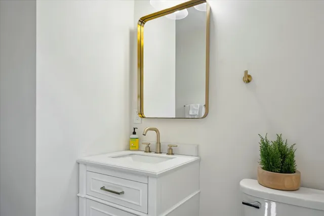 $324,000 | 615 E Parkway South, Memphis, TN 38104