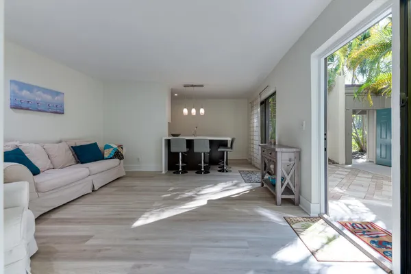 $2,200 | 1605 Us-1, Unit 12B, Jupiter, FL 33477