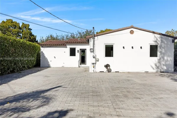 $950,000 | 6476 Southwest 10th Terrace, West Miami, FL 33144