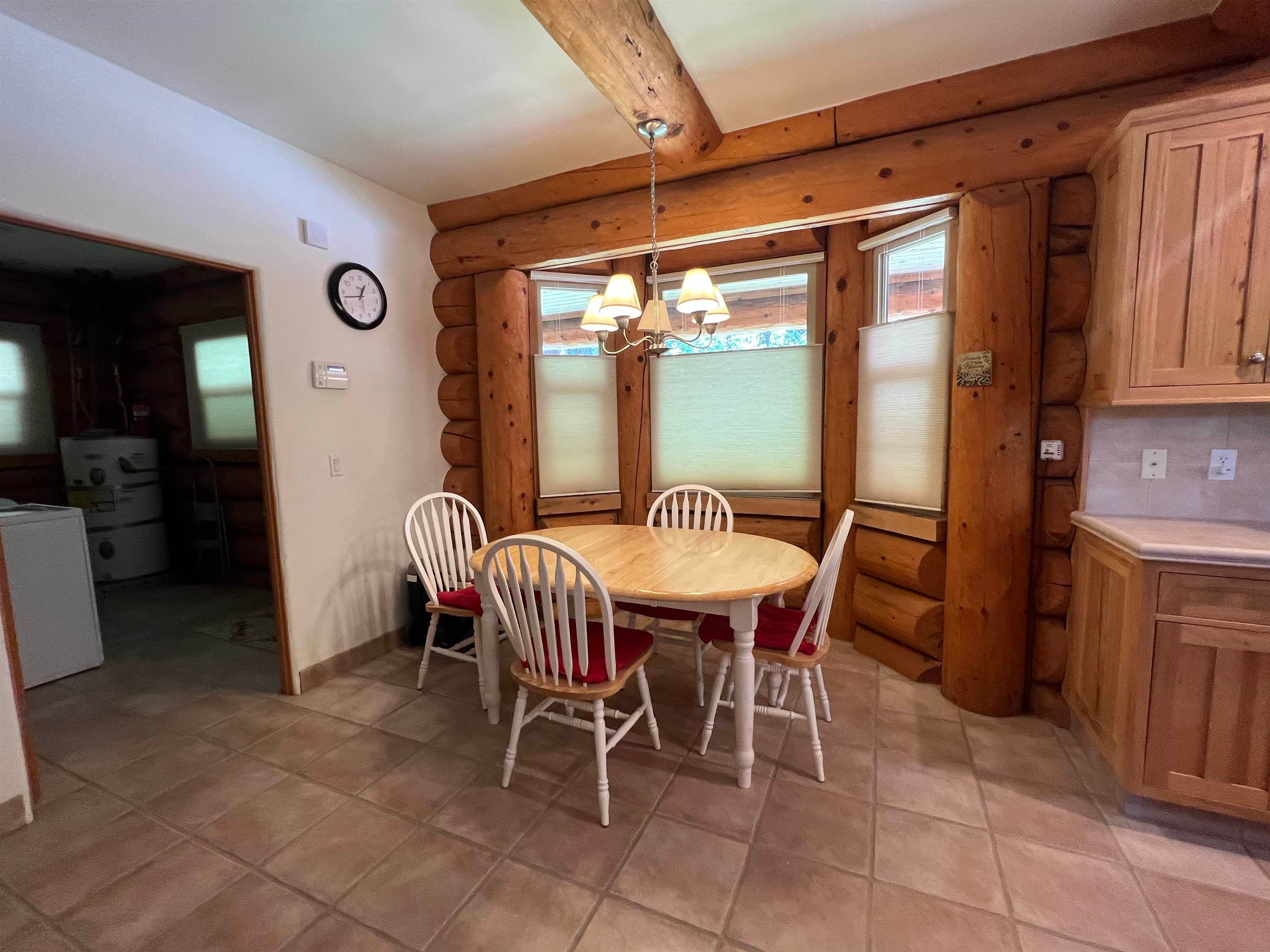 700 North Old Stage Road Mount Shasta, CA 96067 - Photo 11 of 23 Gallery Image 11